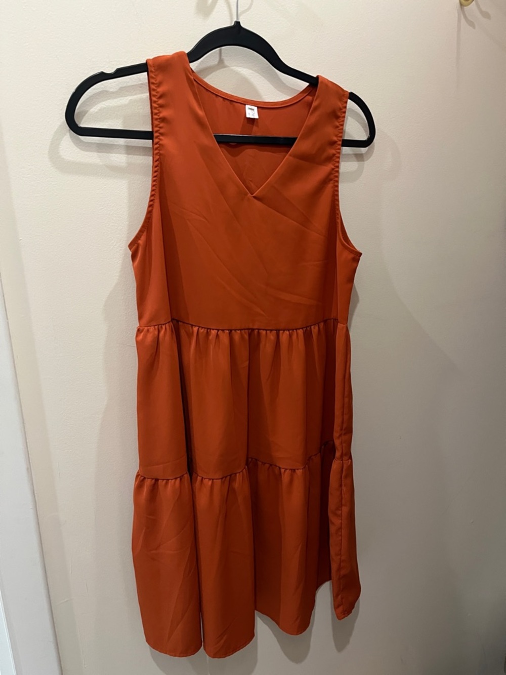 ❤️Rust Sleeveless Tiered V-Neck Mini Dress - Picture 6 of 8